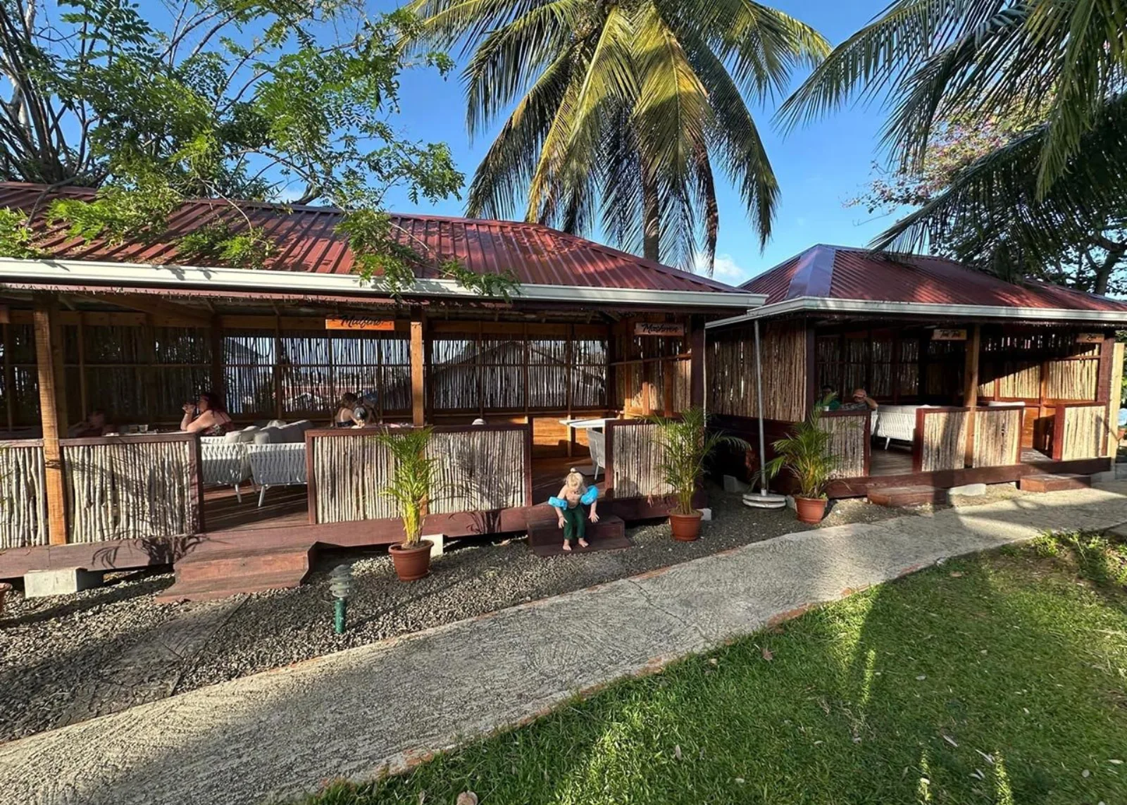 Large cabana at Ti Bananne